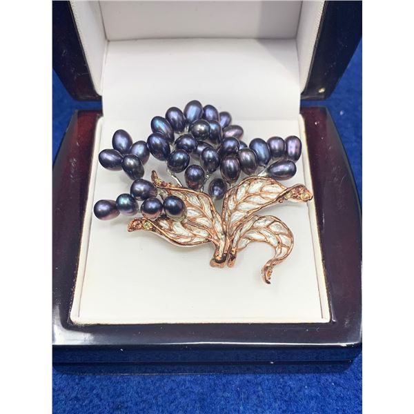 Natural Tahitan Black Pearl Ladies Broach 16.55 Cabachon Shaped Carats set in .925 Silver - Appraisa