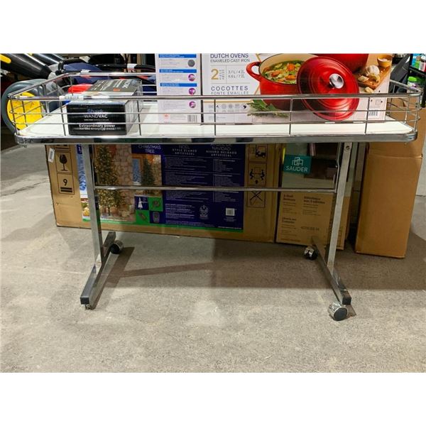 Rolling Display Table w/ Edge Missing 1 Castor