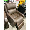 Image 4 : Power Recliner With USB Port