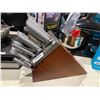 Image 1 : Henkels self sharpening knife block set