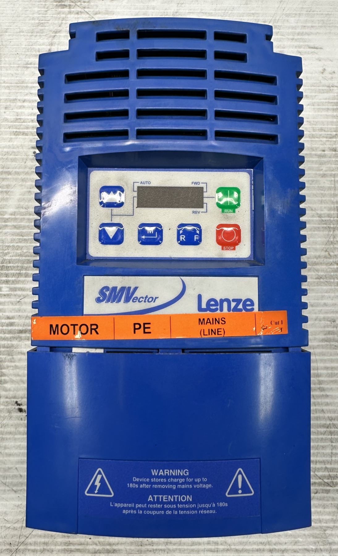 Lenze #ESV752N02TXB Inverter SMVector