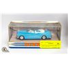 Image 1 : DINKY 1953 BUICK SKYLARK 1:43 SCALE DIECAST