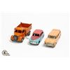 Image 1 : 3 VINTAGE DINKY TOYS: HILLMAN MINX, NASH RAMBLER