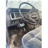 Image 13 : Approx. 1989 Ford F800 single axle, showing 357,944  kms, GVWR 30,000 lbs, SN. 1FDPF82K4KVA12986, 42