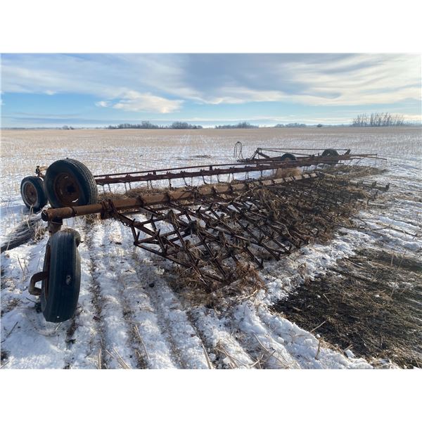 17 Sections of Diamond Harrows c/w drawbar (Drawbar needs the square tubing welded in one section)