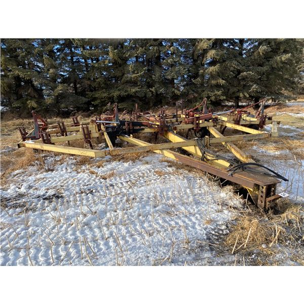 Buyer Responsible to put in Transport. Friggstad Approx. 24' deep tillage c/w 3 bar tine harrows, re
