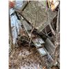 Image 2 : Snow fence, old lumber