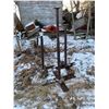 Image 1 : 3- Steel adjustable stands