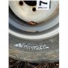 Image 2 : 12.5L-15 Tire & rim