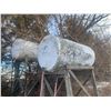 Image 4 : 2- 500-gal fuel tanks c/w stands & timbers (Buyer Responsible to Load)