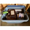 Image 1 : Tote c/w picture frames