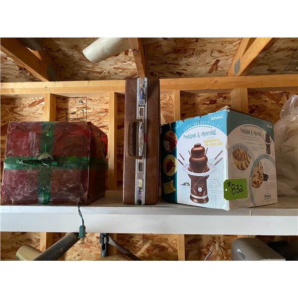 Misc. on shelf, edging