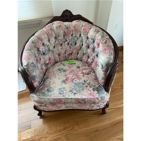 Round back lounge chair, appears in very good shape