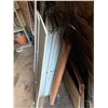 Image 12 : Balance in shed
