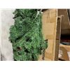 Image 1 : christmas tree