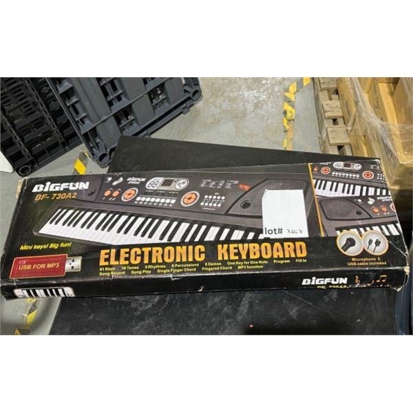 electronic keyboard