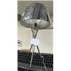 Image 1 : table lamp
