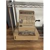 Image 1 : CAISSE VINTAGE