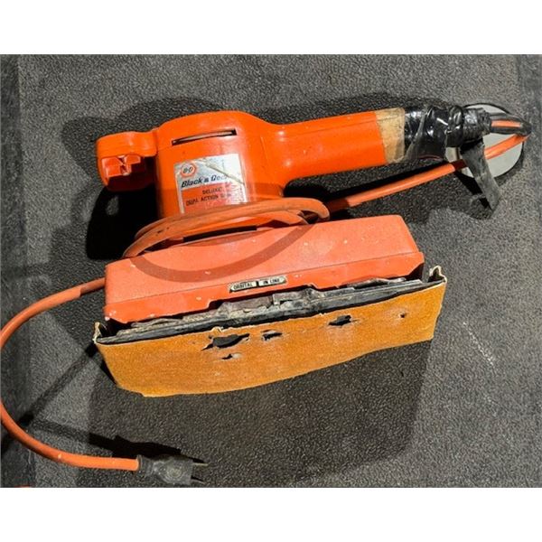 black and decker sableuse electrique