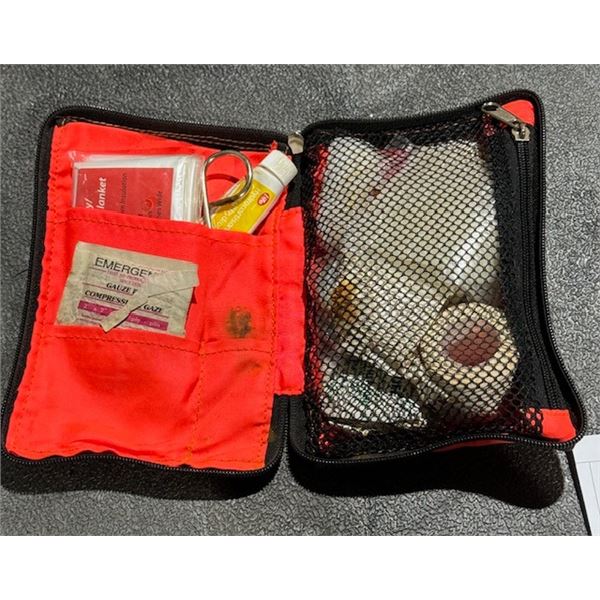 trousse de premieres soins