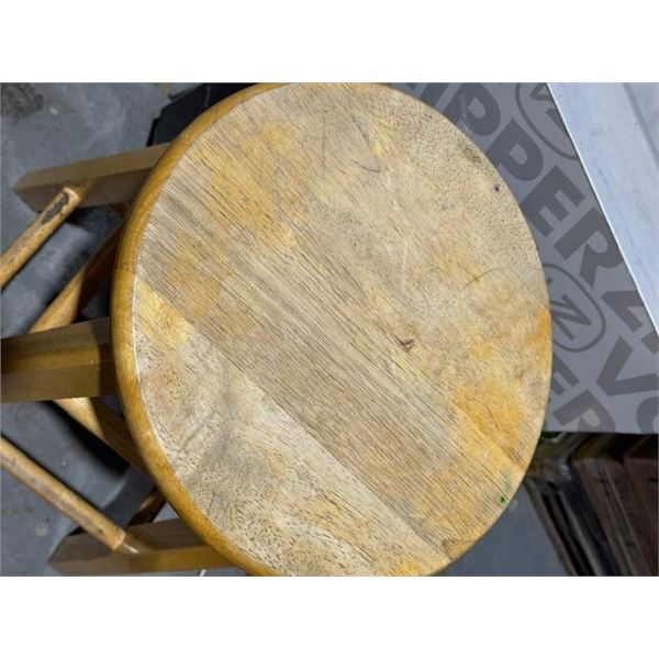 tabouret en bois