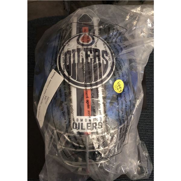 Grant Fuhr signed full size Oilers goalie mask