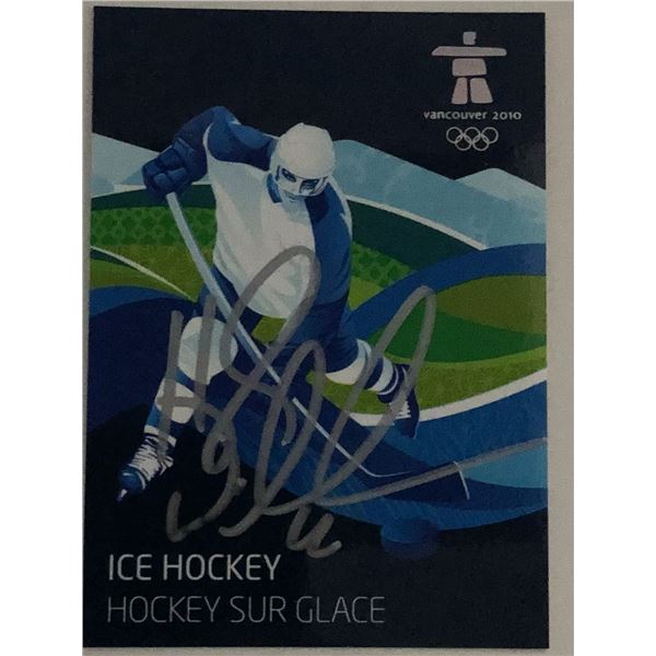 HAYLEY WICKENHEISER (HOF) SIGNED VANCOUVER OLYMPICS HOCKEY CARD