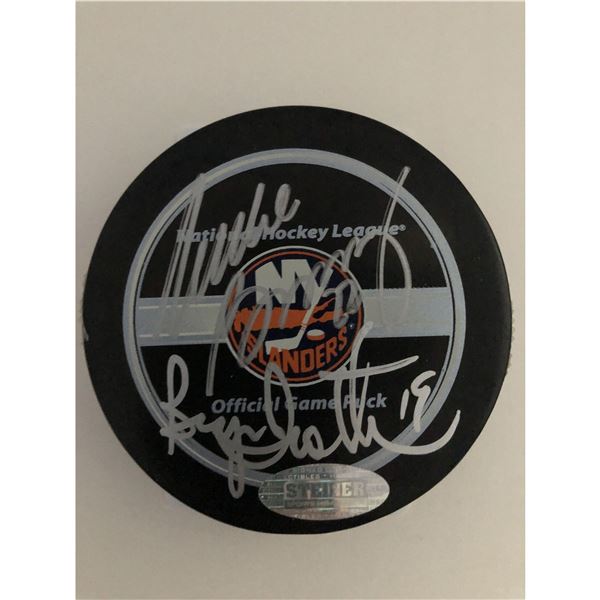 MIKE BOSSY & BRYAN TROTTIER (HOF) SIGNED NY ISLANDERS PUCK