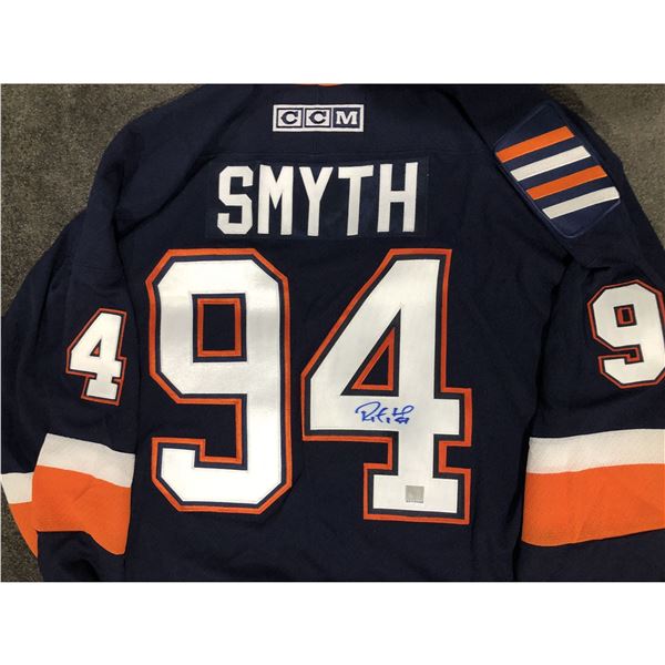 Ryan Smyth signed Islanders jersey