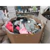 Image 1 : Skid of Clothing and Soft Household Goods