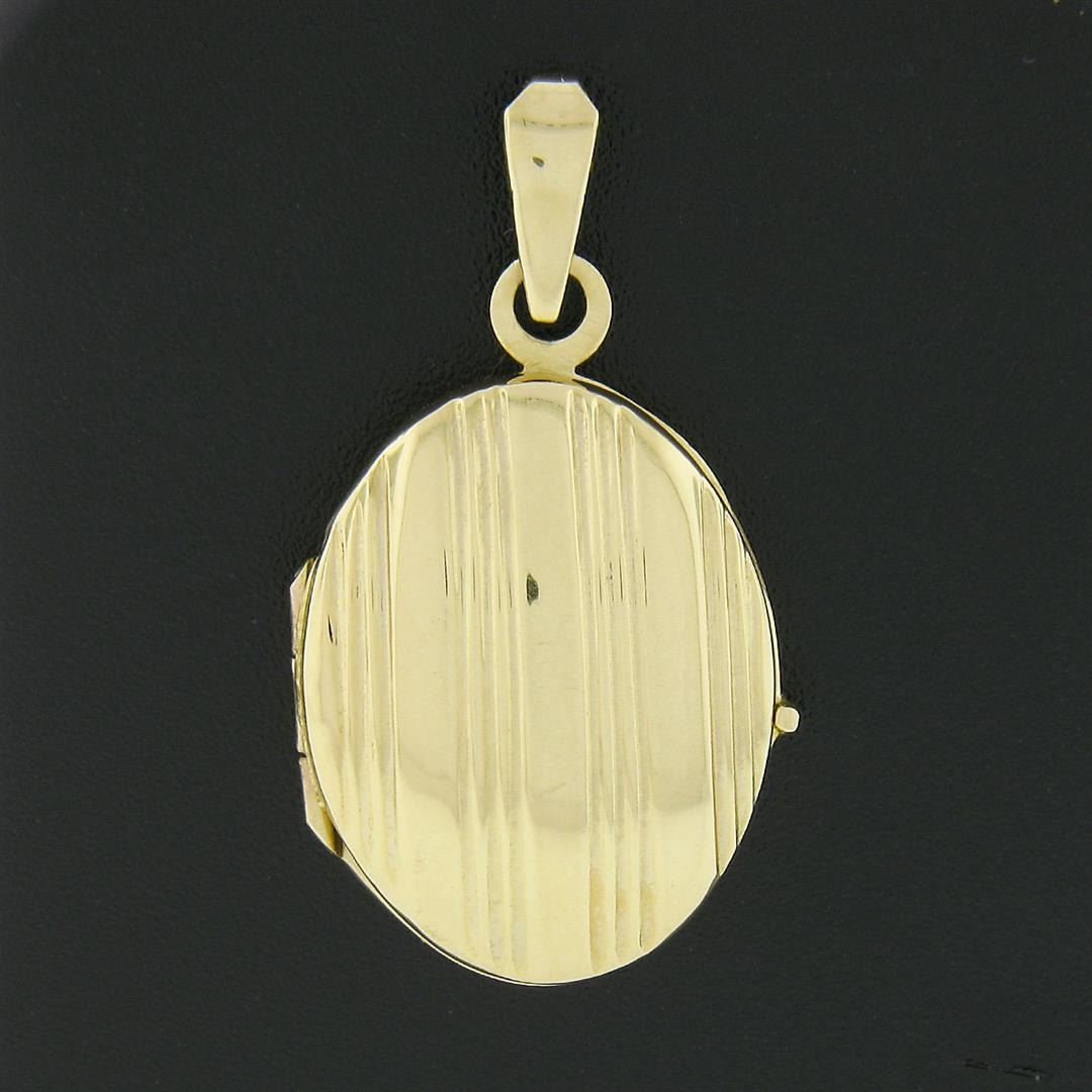 Italian 14k Yellow Gold Polished Grooved Vertical Work Large Oval ...