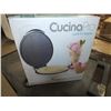 Image 1 : Cucina Pro White Bubble Waffle Maker