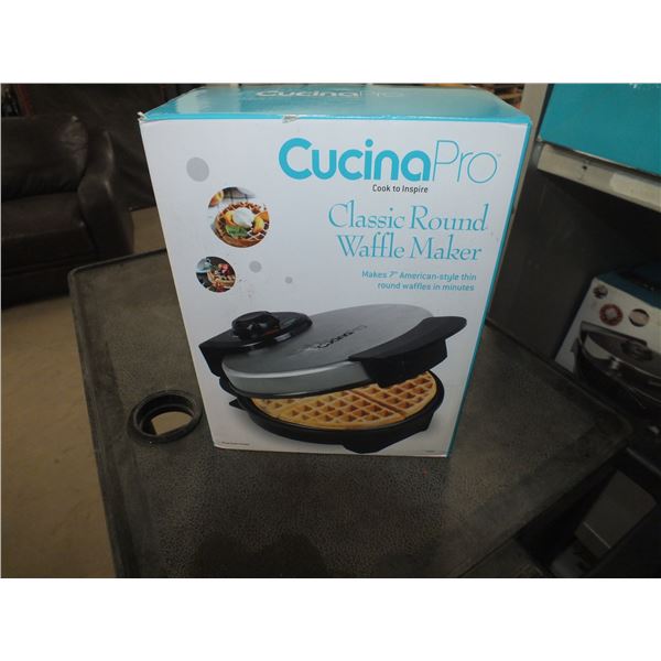 Classic Round Waffle Maker