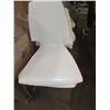 Image 1 : 4 White Stacking Chairs