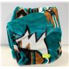 Image 1 : ESTATE NAVAJO PRINT QUEEN SIZE FLEECE