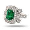 Image 2 : 2.34 ctw Emerald and 1.03 ctw Diamond Platinum Ring