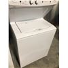 Image 2 : WHITE GE WASHER DRYER STACKING COMBO GUD27ESMM1WW 24.5" X 27" X 72", MINOR COSMETIC DAMAGE