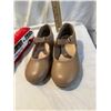 Image 1 : Kids size 10.5 tap shoes