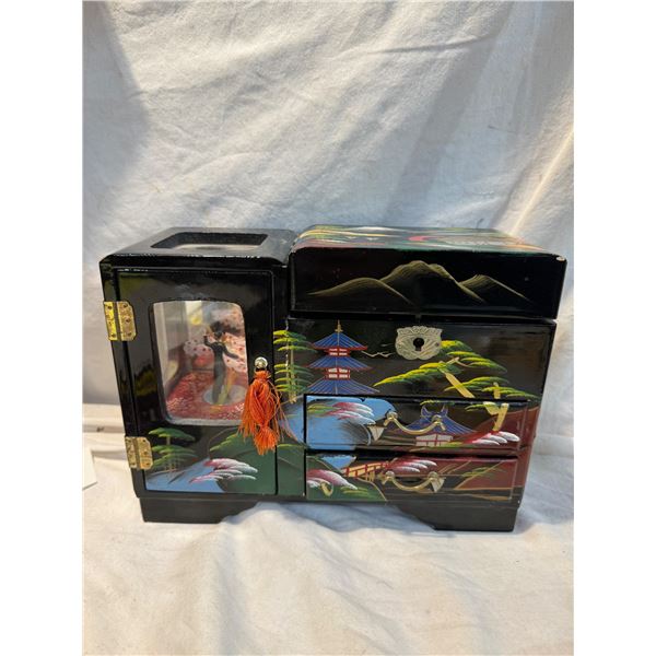 Musical jewelry box