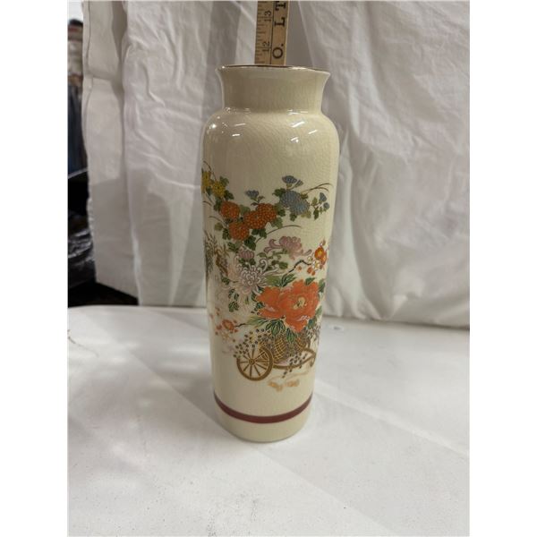 Vintage Japanese vase