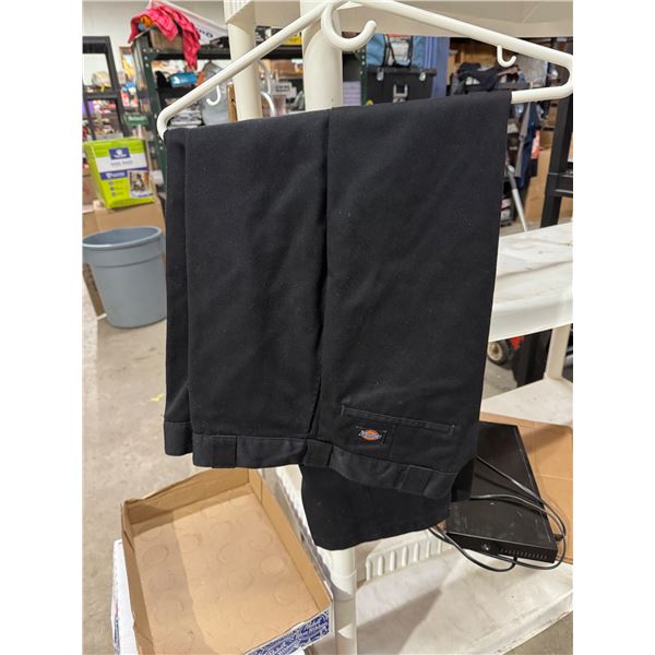 Dickies 38/30