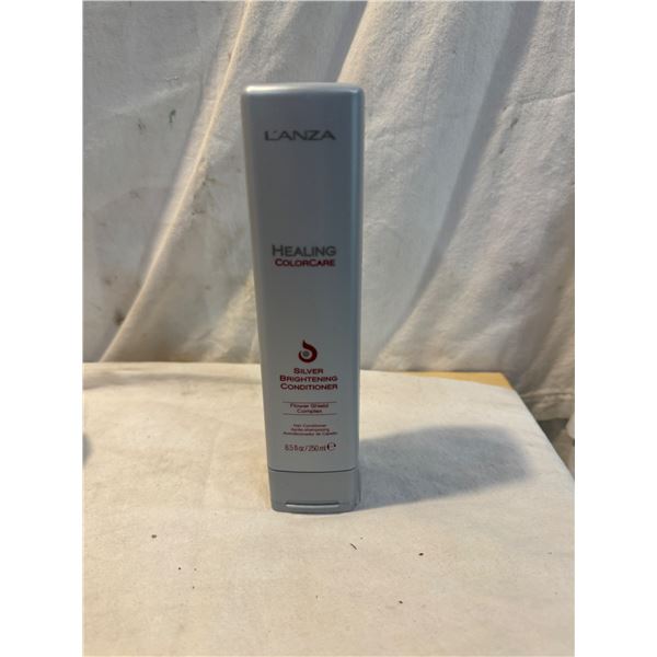 L'Anza healing color are silver brightening conditioner
