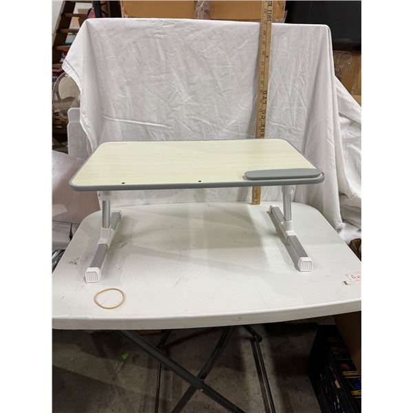 Lap table