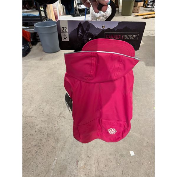 Canada pooch coat 22" 55cm