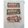 Image 1 : 3 Canada $2 bills