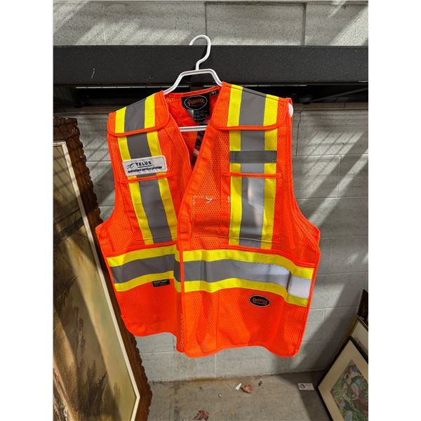 Pioneer safety vest new with tags