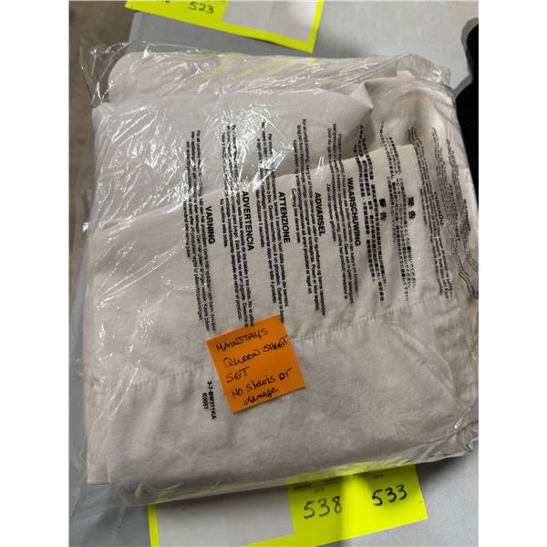 Mainstays queen sheet set 2 pillow cases and a flat and fitted sheet