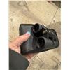 Image 2 : Bushnell instant focus binoculars