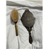 Image 1 : Vintage brush and mirror