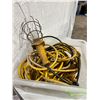 Image 1 : Extension cord and work light